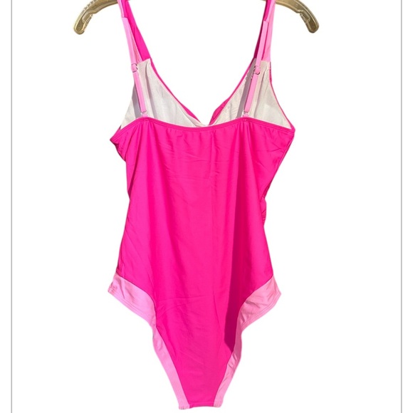 Women 1 Piece Swimsuit Cutout High Waisted BathingSuitVNeckColor Block Size XL - Picture 3 of 9